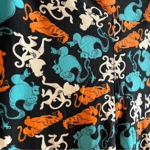 B2.20 LULAROE TC2 Leggings Aladdin